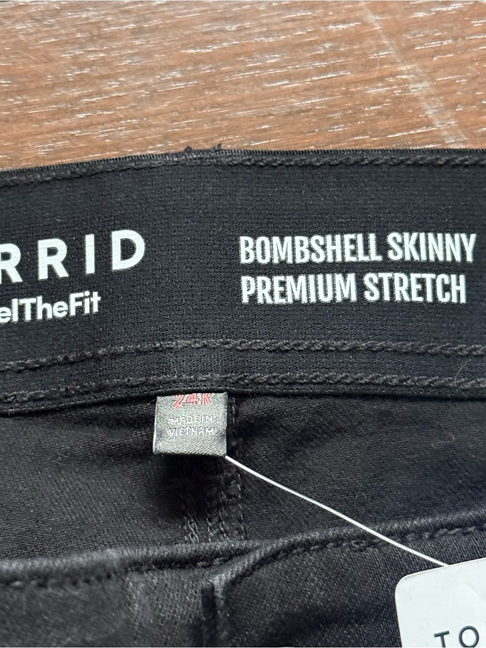 Torrid Bombshell Skinny High Rise Jeans Plus Size 24 NWT - Picture 6 of 8